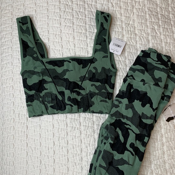 Good Karma SET camo set Green NWT - Picture 2 of 8